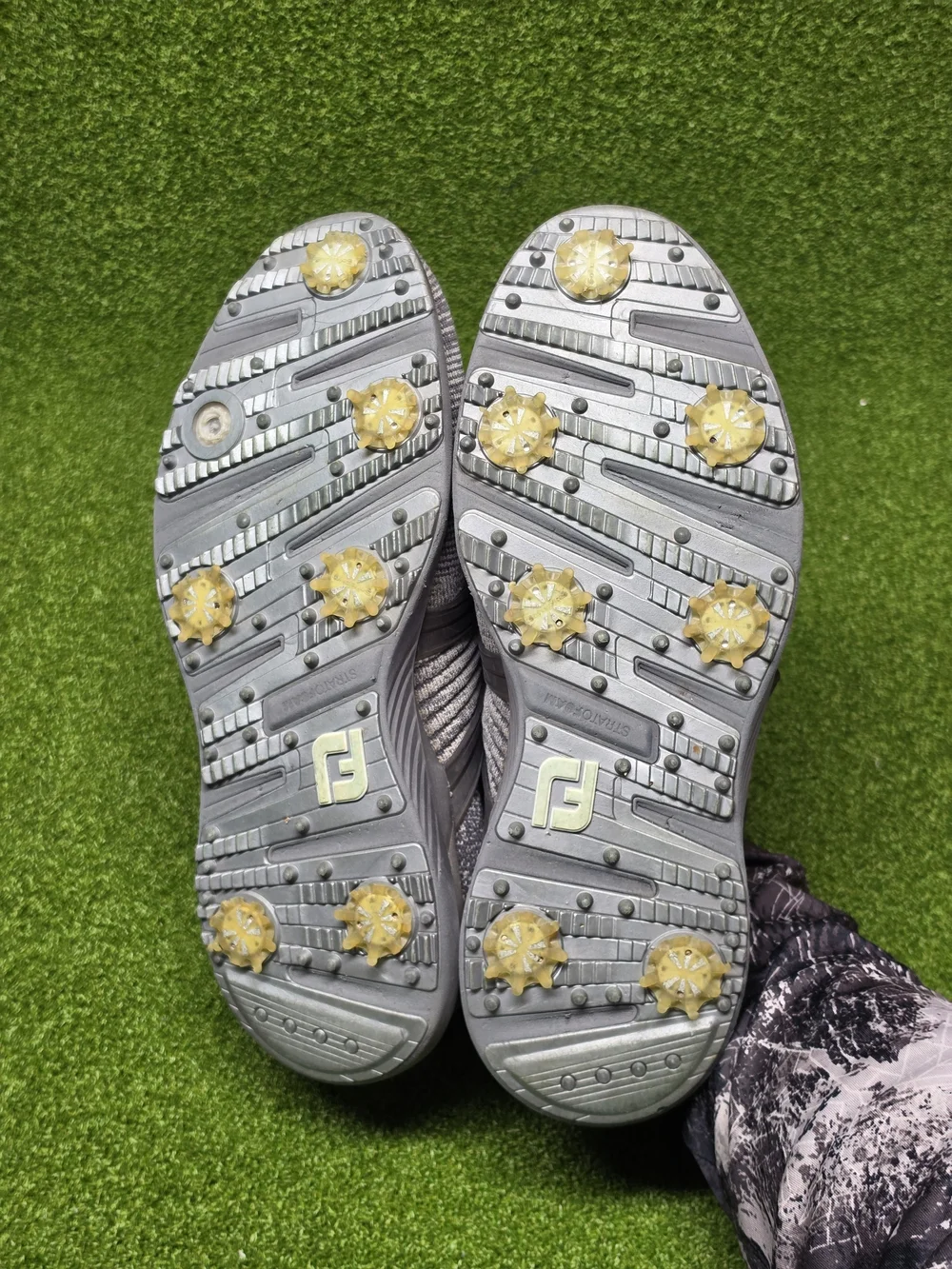 FJ FootJoy Men's 10.5 M Golf Shoes HyperFlex Stratofoam EVA FitBed Performance
